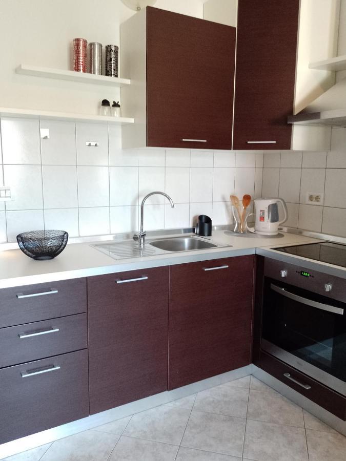 Apartment Martina 2 *